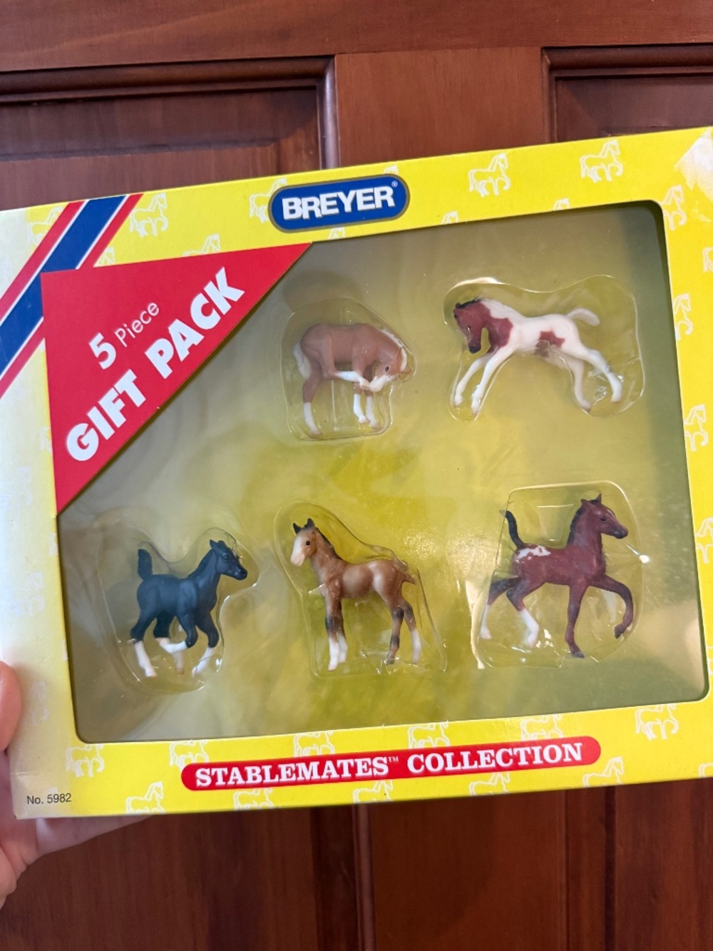 Breyer horses set of 5